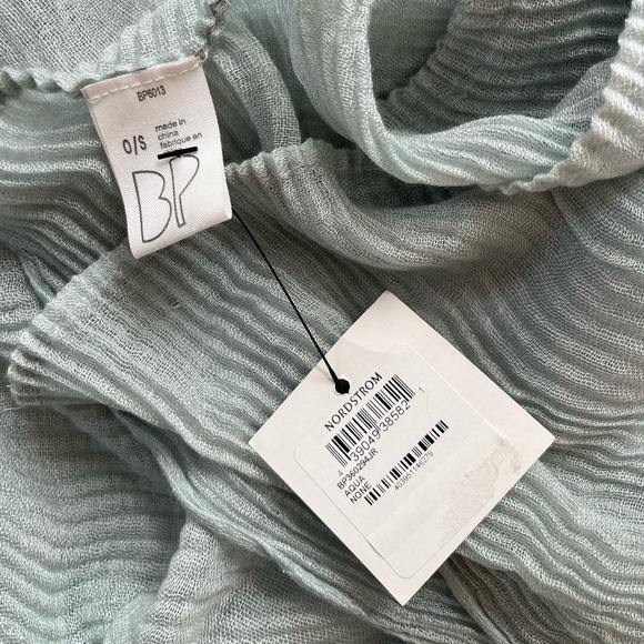 Nordstrom BP Light Aqua Blue Plisse Scarf 104x32” NWT Multifunctional - Picture 4 of 4